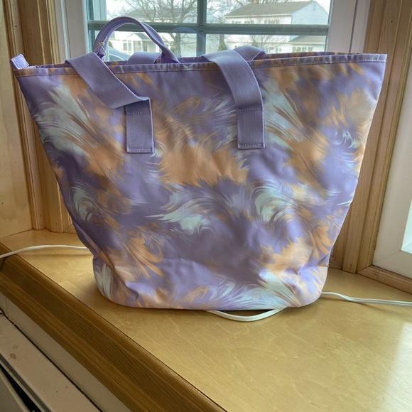 NWT Adidas Lavender and Peach Women's Beach Tote Bag - Picture 4 of 7